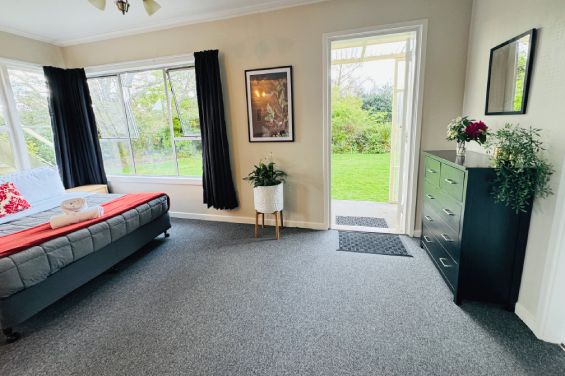 1-Bedroom Apartment entrance